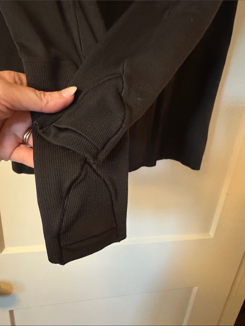 lululemon athletica Black Long Sleeve Swiftly Crewneck, 8 - Picture 4 of 5